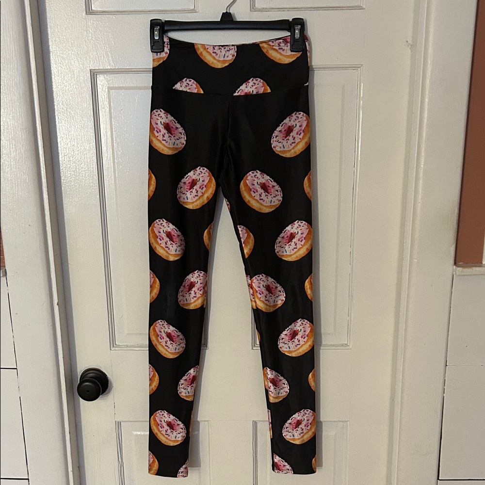 Goldsheep Black Donut Print Leggings